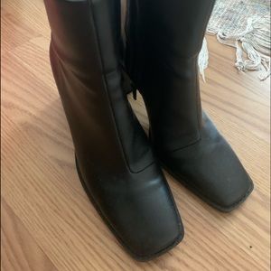 Square toe shoes size 40